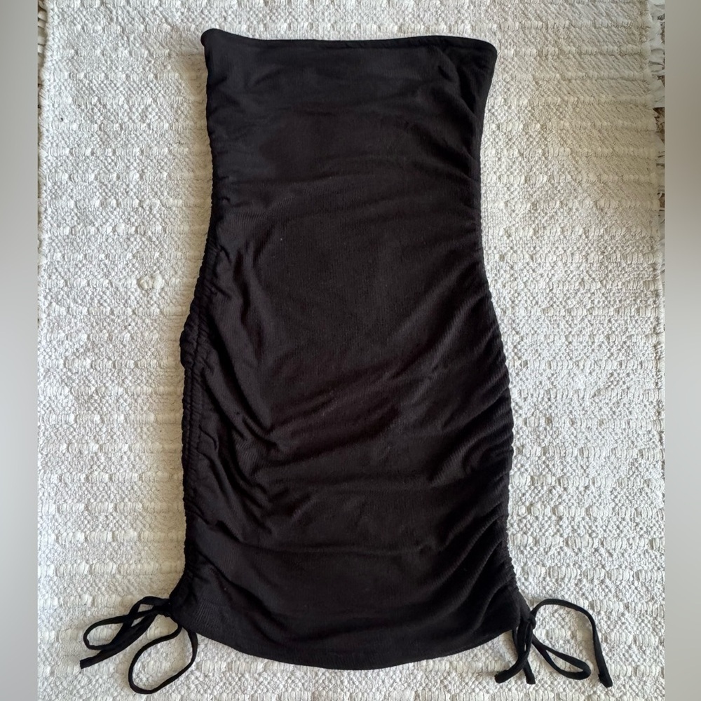 NWOT Rue 21 Ribbed Ruched black strapless tube mini dress sz medium